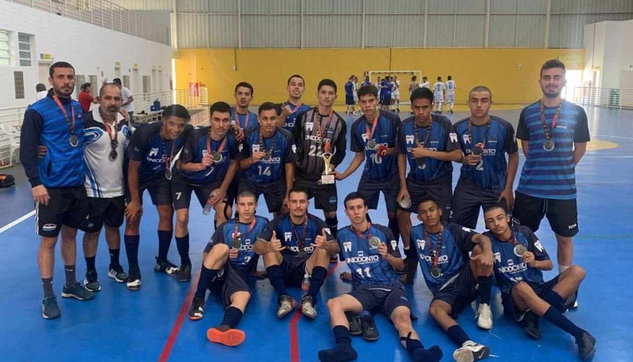 Futsal masculino fica com a medalha de prata nos Jogos da Juventude