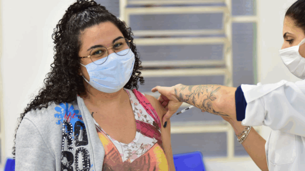 Jundiaí abre agenda para vacinação contra COVID-19 para 19 anos Jundiaí abre agenda para vacinação contra COVID-19 para 19 anos