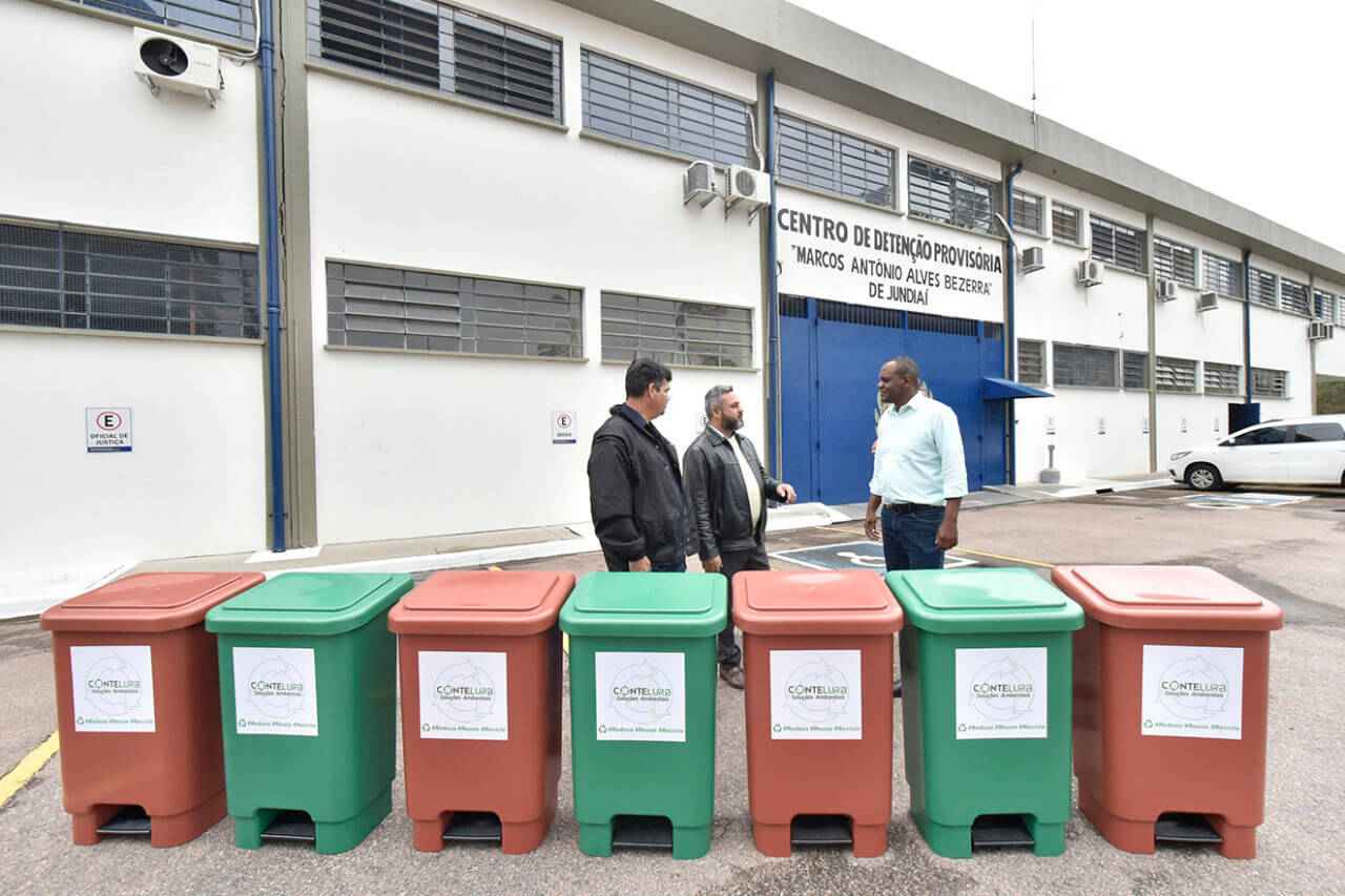 Contentores foram doados pela Prefeitura de Jundiaí ao Centro de Detenção Provisória