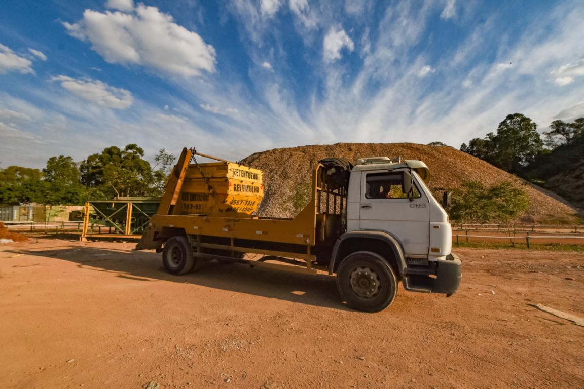 Caçambas de lixo Caçambas de lixo