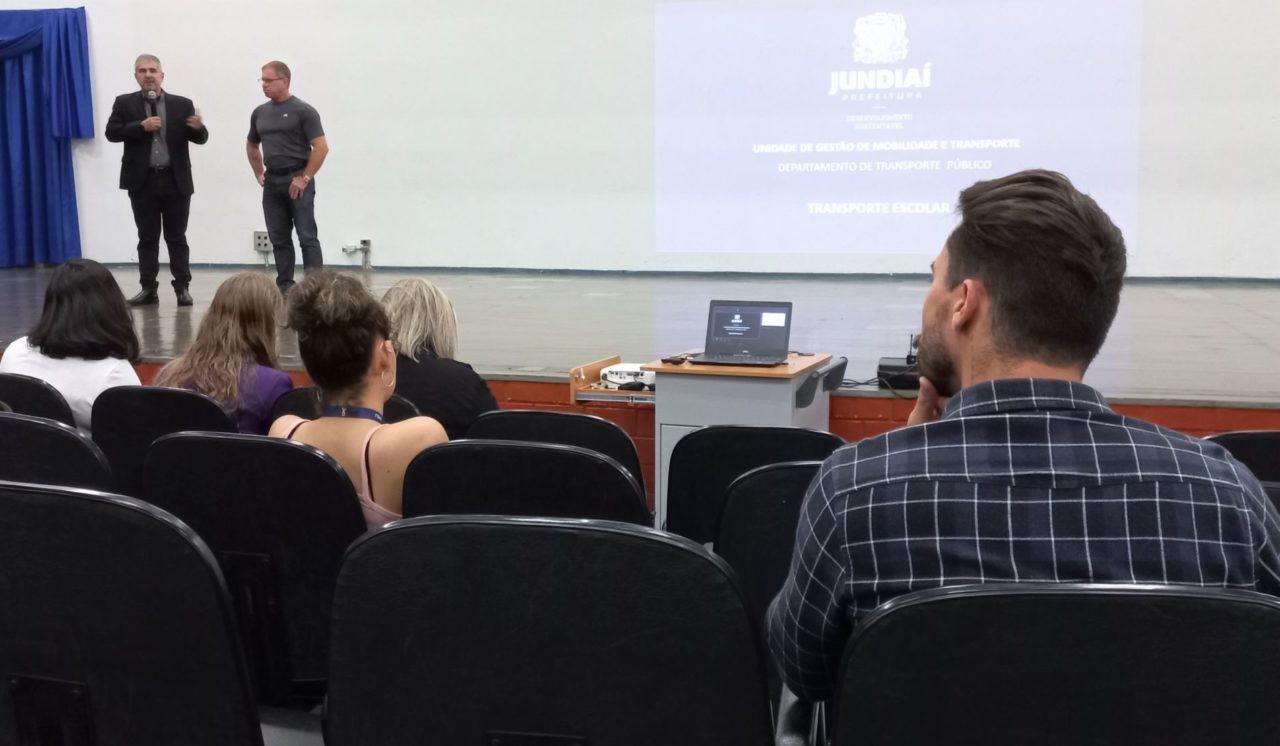 gestor-aloysio-e-moacir-reunião-transportes-escolares-compressed