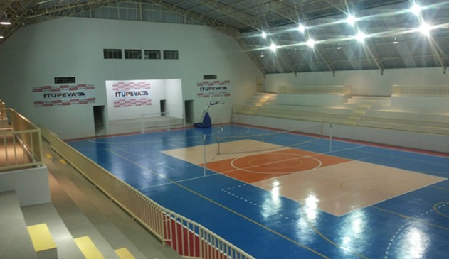 Foto de ginásio vazio