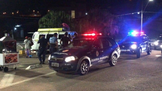 GM de Jundiaí dispersa aglomeração de 300 pessoas