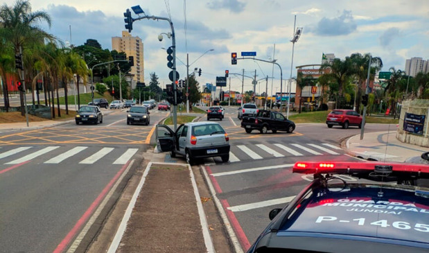 Roubo de carro em Jundiaí. (Foto: Divulgação)