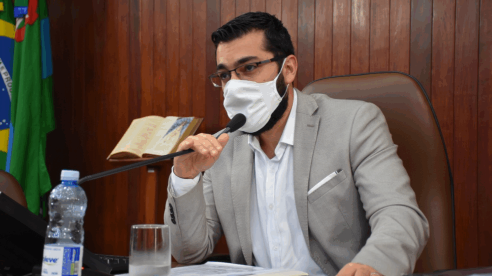 Câmara aprova projeto de Faouaz que exige alerta e receita médica sobre uso de esteroides anabolizantes