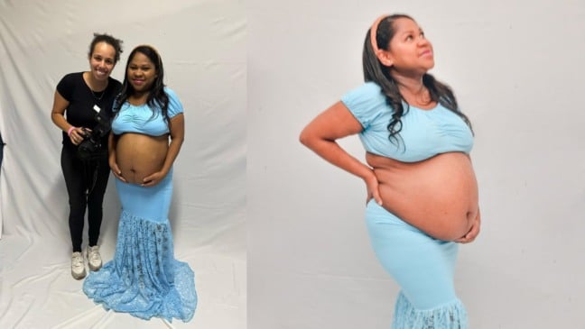 Fotográfa com gestante à esquerda; à direita, gestante posando em ensaio.