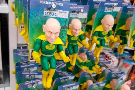 Boneco do dono da Havan. (Foto: Divulgação)