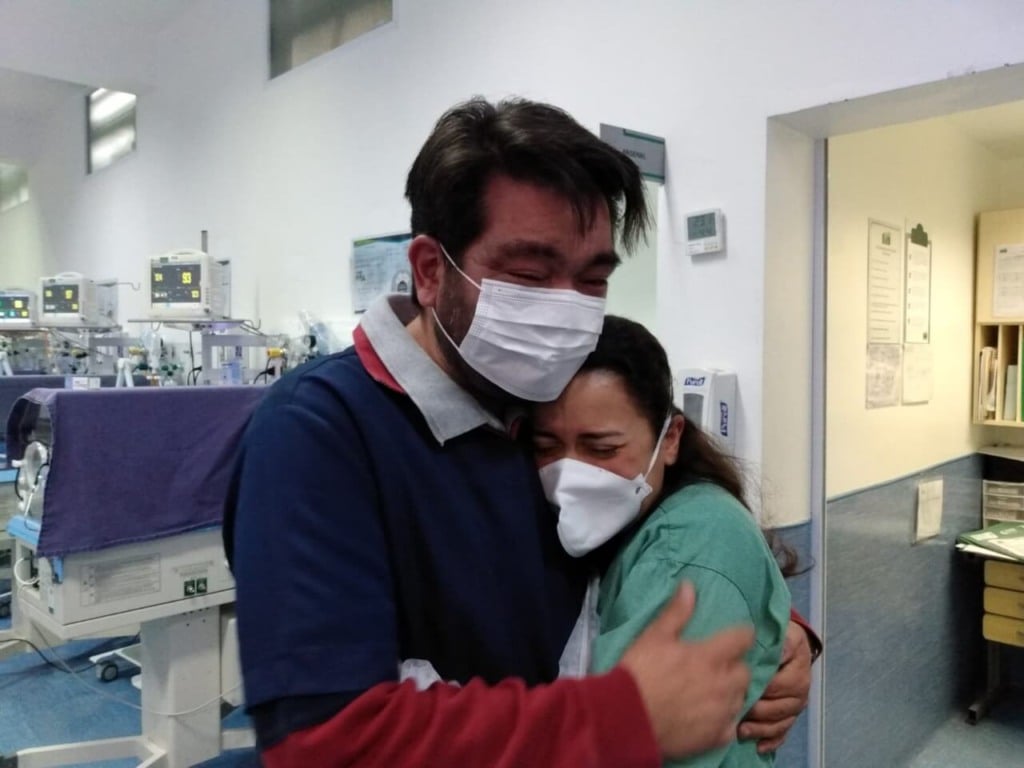 A bebê Helena recebeu alta de uti depois de 98 dias.