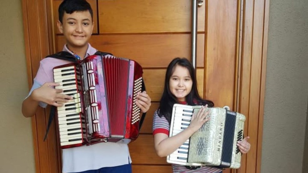 Dupla mirim de safoneiros.