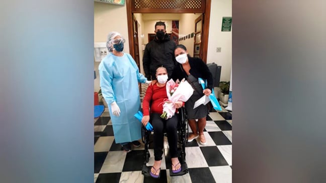 Paciente do Hospital São Vicente recebe alta. (Foto: Divulgação)