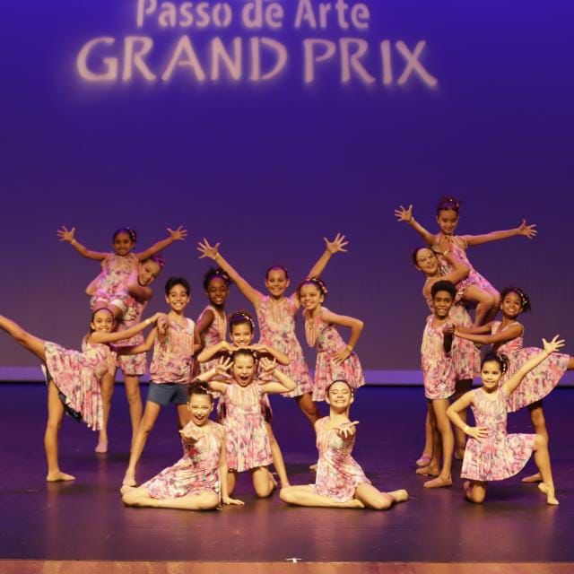 O atributo alt desta imagem está vazio. O nome do arquivo é Mae-de-Jundiai-faz-campanha-para-realizar-sonho-dos-filhos-bailarinos-conheca-7.jpeg