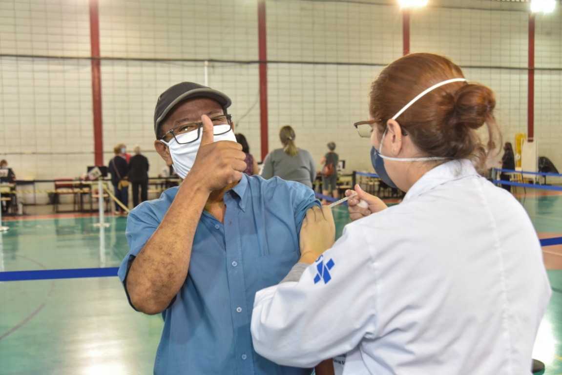 Nesta quarta (21), vacinação em Jundiaí vai atender 4,2 mil pessoas