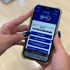 Celular com a tela aberta no Jundia&iacute; Empreendedora.