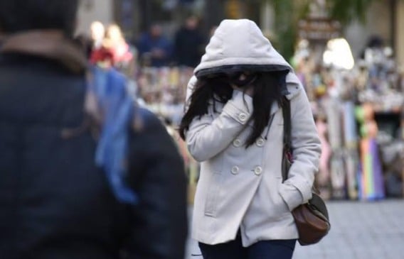 Uma frente fria vai passar pelo litoral a partir do meio da semana