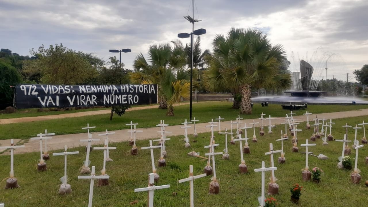 Protesto contra Covid19 em Jundiaí na Praça das Noivas