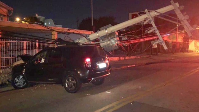 “A quantidade de ocorrências de colisão com postes é um reflexo da alta imprudência nas vias", ressalta o gerente de saúde e segurança da companhia