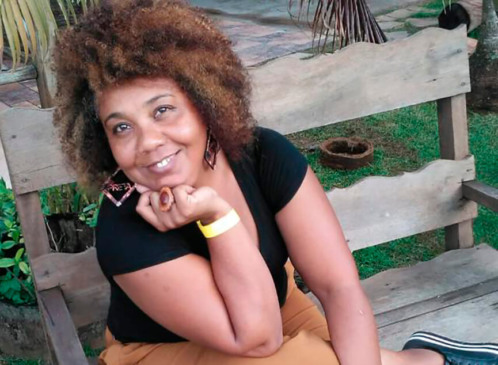 Lilian Seabra procura a irmã. (Foto: Divulgação)