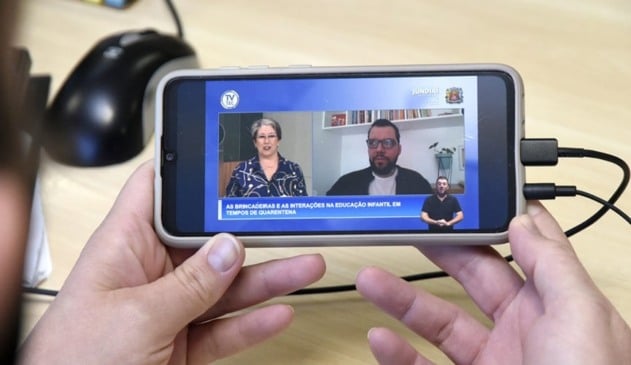 Foto de live em aparelho celular