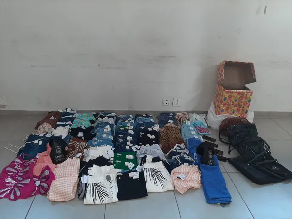 lojas-sao-furtadas-por-uma-quadrilha-de-mulheres