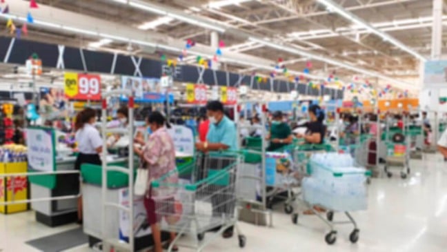 Critérios para lotação máxima, autorização da entrada de apenas 1 membro da família por compra e normas rígidas de higienização são algumas das novas normas (Foto: @BoNN2210 via Twenty20)