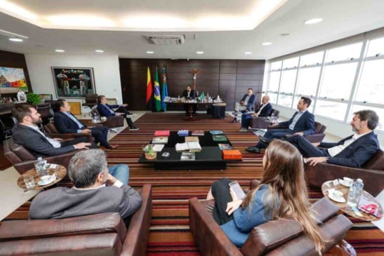 Reunião entre prefeito de Jundiaí, Luiz Fernando Machado com o presidente da Henkel no Brasil, anunciando instalação do centro de inovação