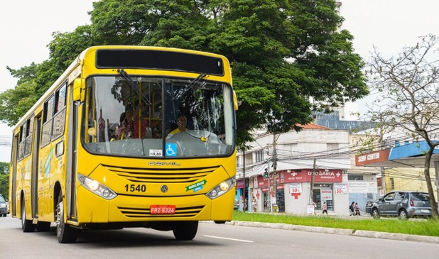 Ônibus na Avenida Jundiaí