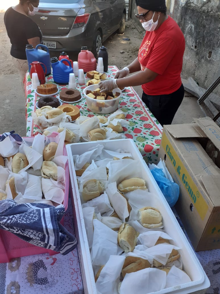 Foto de mesa com café