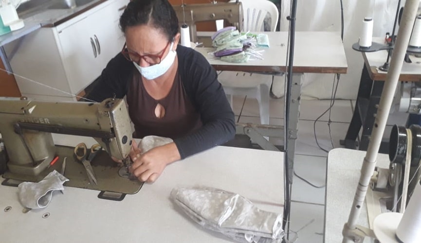 Costureiras de entidade em Jundiaí fabricam 750 máscaras por semana Costureiras de entidade em Jundiaí fabricam 750 máscaras por semana