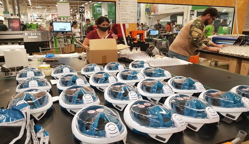 Coronavírus: voluntários adaptam máscaras de mergulho para salvar vidas em hospitais