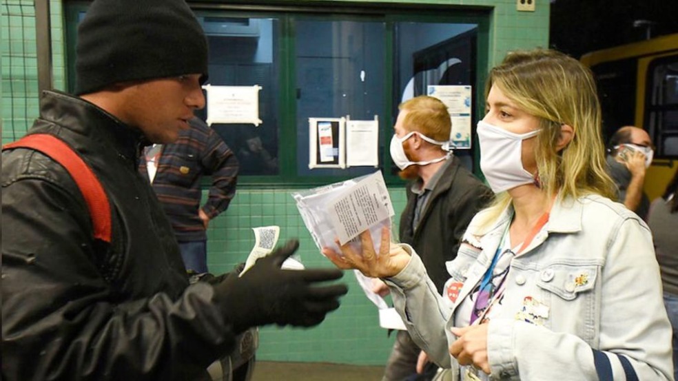 30 mil máscaras de tecido já foram distribuídas nos sete terminais urbanos de ônibus (Foto: Prefeitura de Jundiaí)