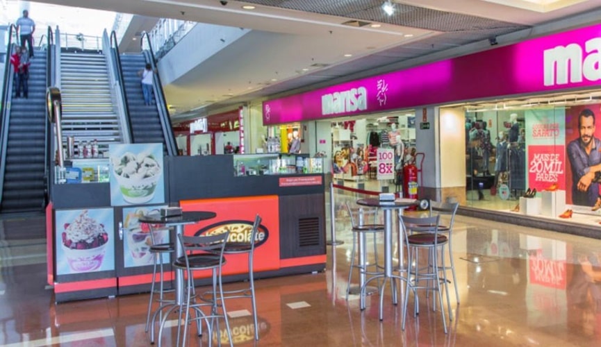 Foto da parte interna do maxi shopping Jundiaí