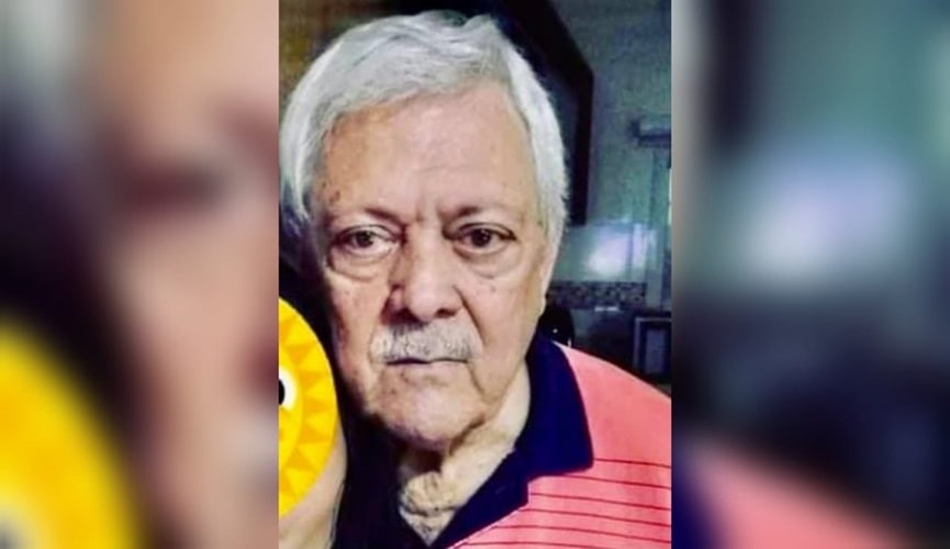 Selfie de médico idoso