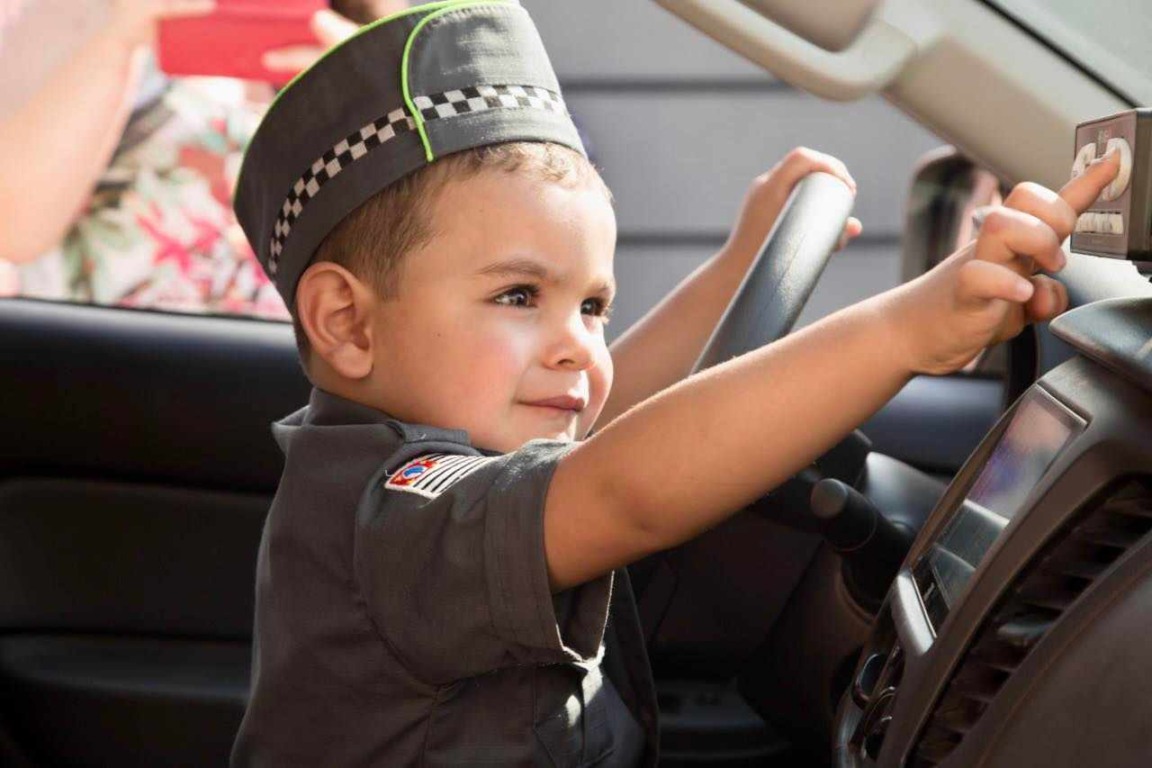 menino-de-3-anos-é-surpreendido-em-seu-aniversário-Cabreúva-compressed