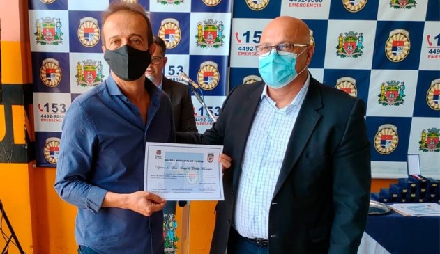 Miguel Haddad homenageado pela GMJ. (Foto: Divulgação)