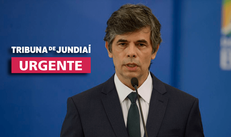 Nelson Teich em coletiva de imprensa