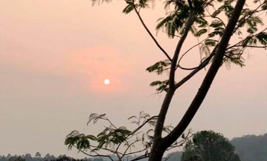 Sol encoberto por fumaça em Jundiaí. (Foto: Divulgação / Wadson Soares)