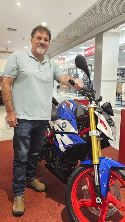 Ganhador de moto em sorteio do Maxi Shopping Jundiaí