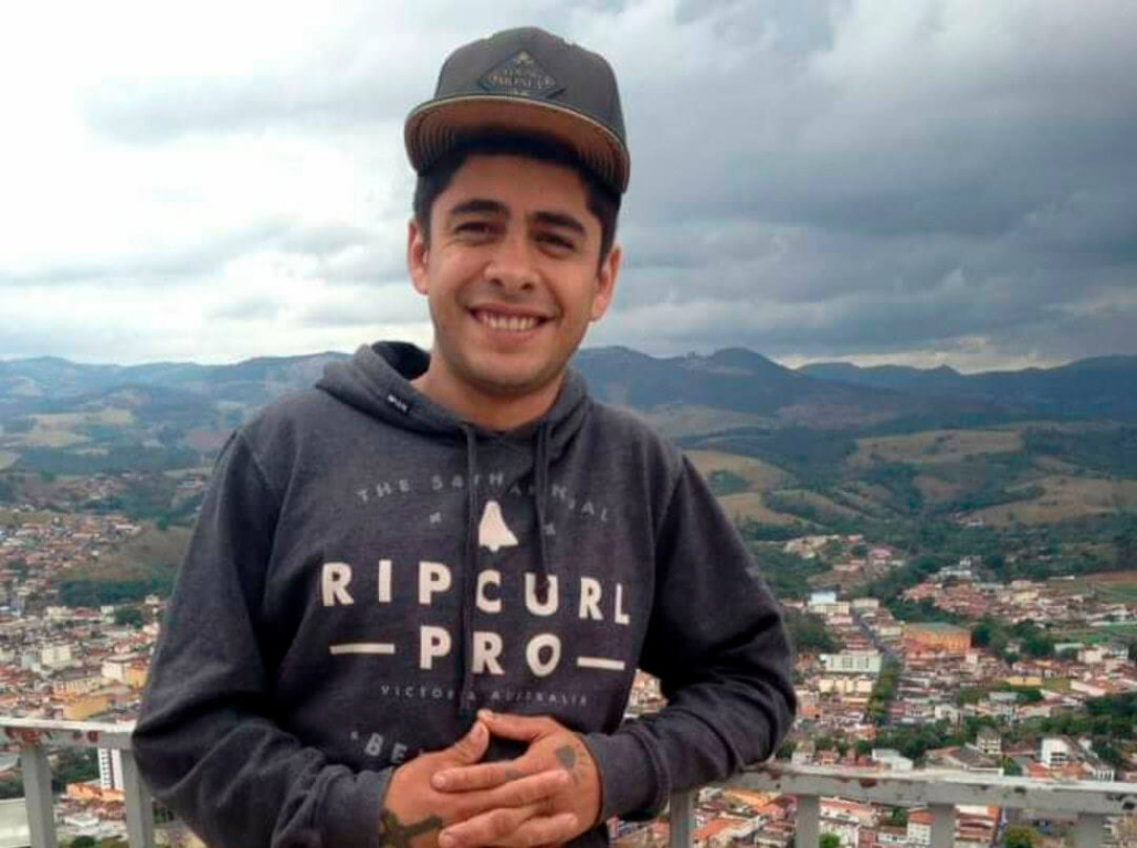 Motoboy de Várzea Paulista, Diego Cardoso, morreu afogado no litoral Paulista. (Foto: Divulgação) Motoboy de Várzea Paulista, Diego Cardoso, morreu afogado no litoral Paulista. (Foto: Divulgação)
