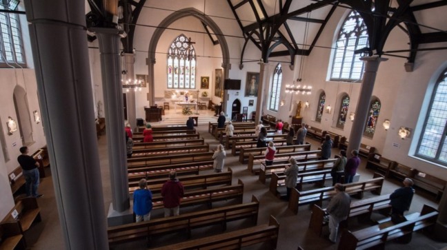 Missa pública em Londres - Foto: Romeu Escanhoela