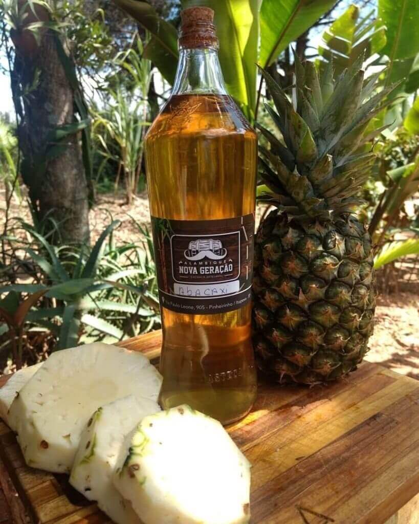Cachaça de abacaxi