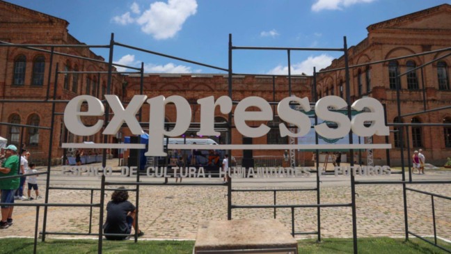 Fachada Espaço Expressa