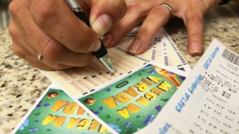 Folhas de aposta da Mega da Virada