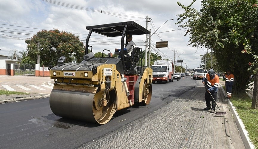 Obras em avenida