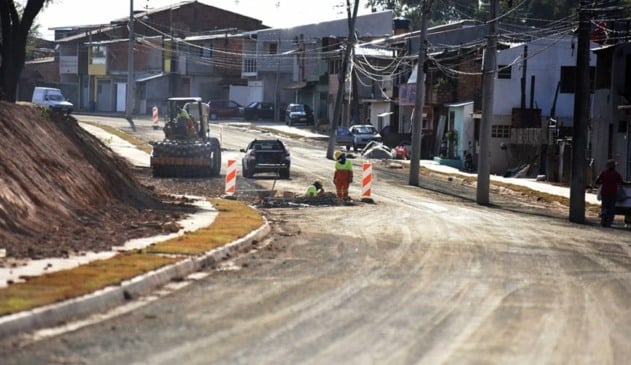 Foto de obras em rua