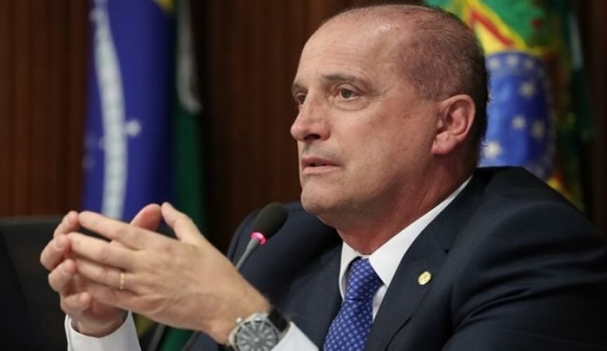Com privatizações, mais de 128 mil funcionários das estatais podem ficar desempregados