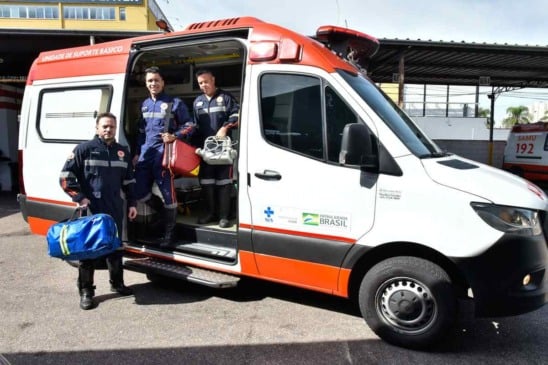 Unidade de resgaste do SAMU com 3 socorristas em Jundiaí