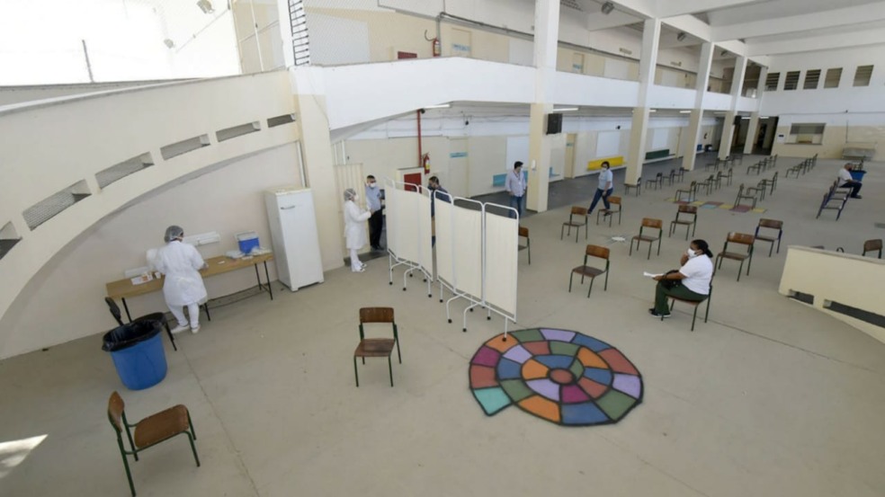 PA exclusivo Covid-19 na EMEB Pedro de Oliveira, em Jundiaí