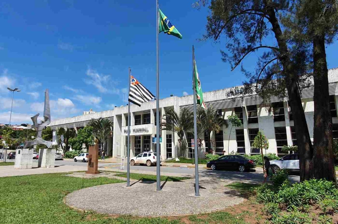 Fachada da prefeitura de Campo Limpo Paulista