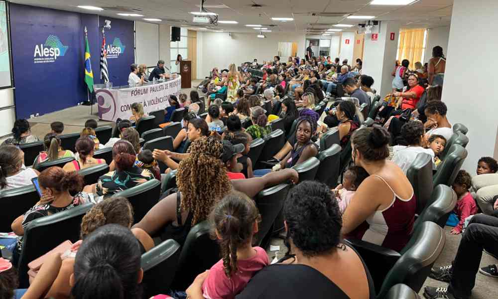 Jundiaí apresenta ‘Escola Inovadora’ em fórum paulista sobre violência contra crianças e adolescentes Jundiaí apresenta ‘Escola Inovadora’ em fórum paulista sobre violência contra crianças e adolescentes