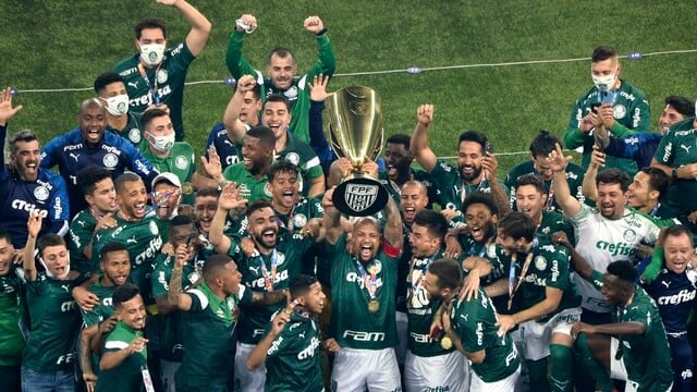 Palmeiras campeão Paulista.